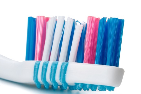 IFARASHA – تنظيف فرشاة الاسنان