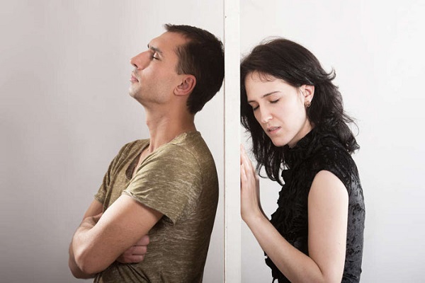 كيف تتصرّفين في أصعب المواقف الزوجيّة على الإطلاق