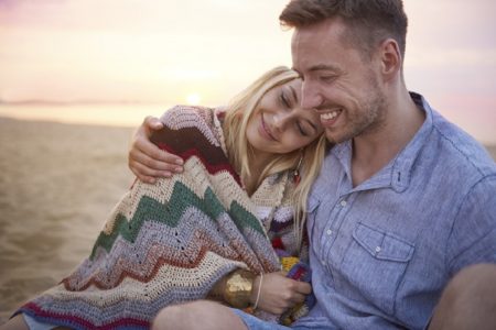 10 علامات تدلك على أنه زوج المستقبل