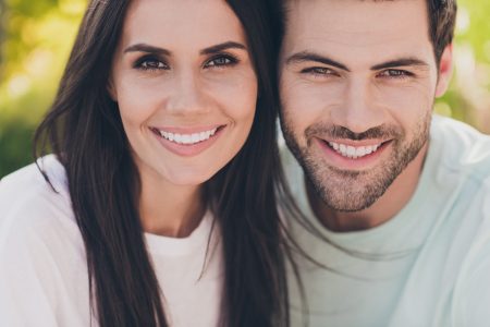 غسول طبيعي للفم يزيل الجير عن الأسنان في دقيقتين
