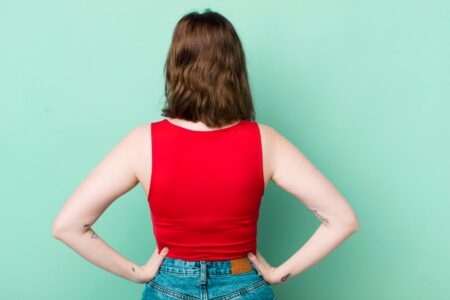 كيف تتخلصون من دهون الظهر بسهولة وبسرعة !