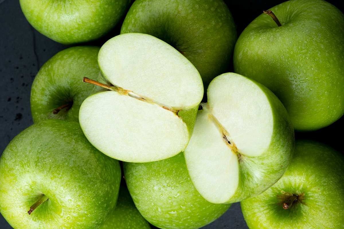 التفاح الأخضر